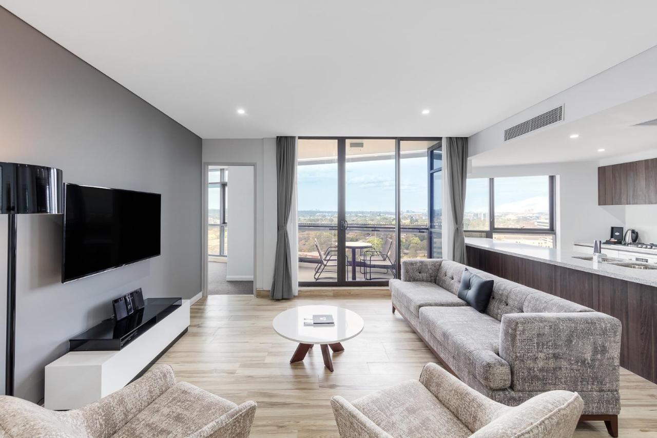 Meriton Suites Church Street, Parramatta Сидней Экстерьер фото Living room