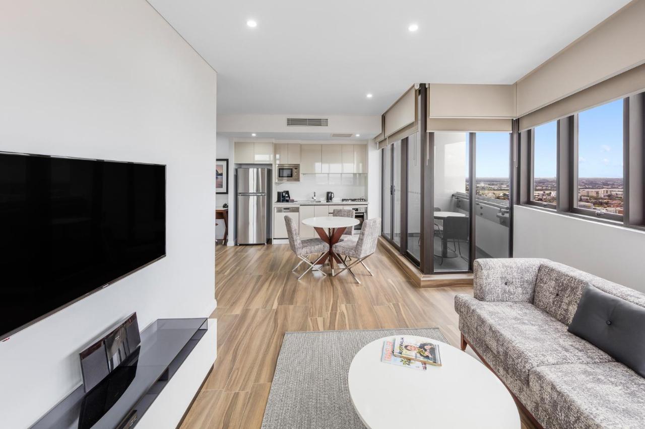 Meriton Suites Church Street, Parramatta Сидней Экстерьер фото The interior of a typical apartment